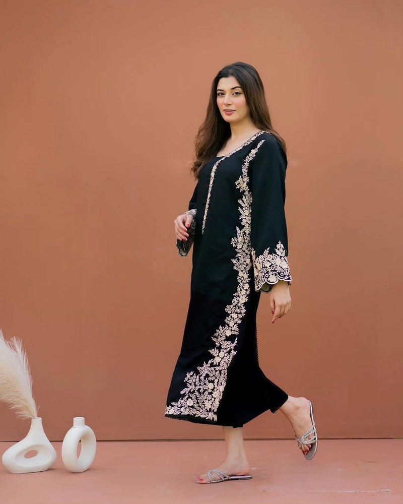 Midnight Muse: Jet Black Embroidered 2-Piece Lawn Suit