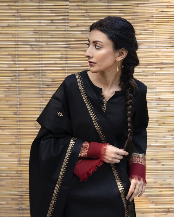 Tribal Queen Gold-Printed Lawn Ensemble