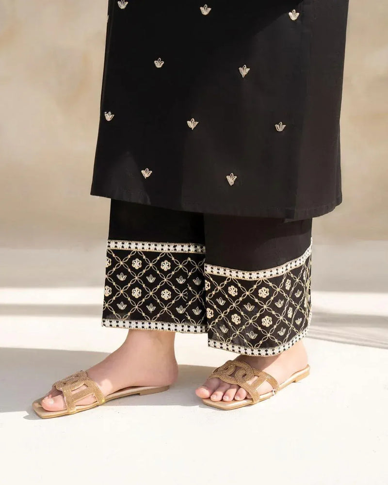 Black hook Embroidered Lawn Ensemble
